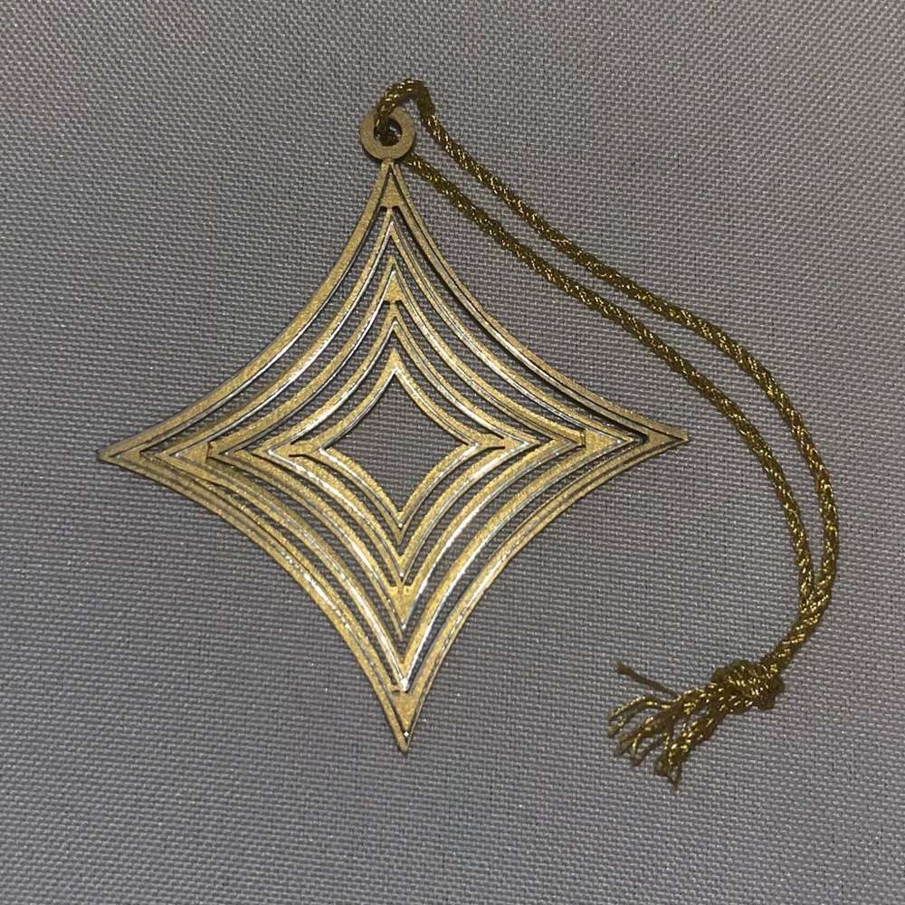 ❌SOLD❌ Louis Vuitton signature logo Ornament - RARE & HARD TO FIND! - Picture 3 of 7